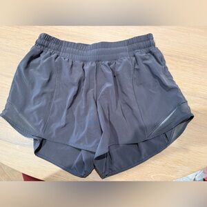 Lululemon Athletica Gray Hotty Hot 4 inch lined